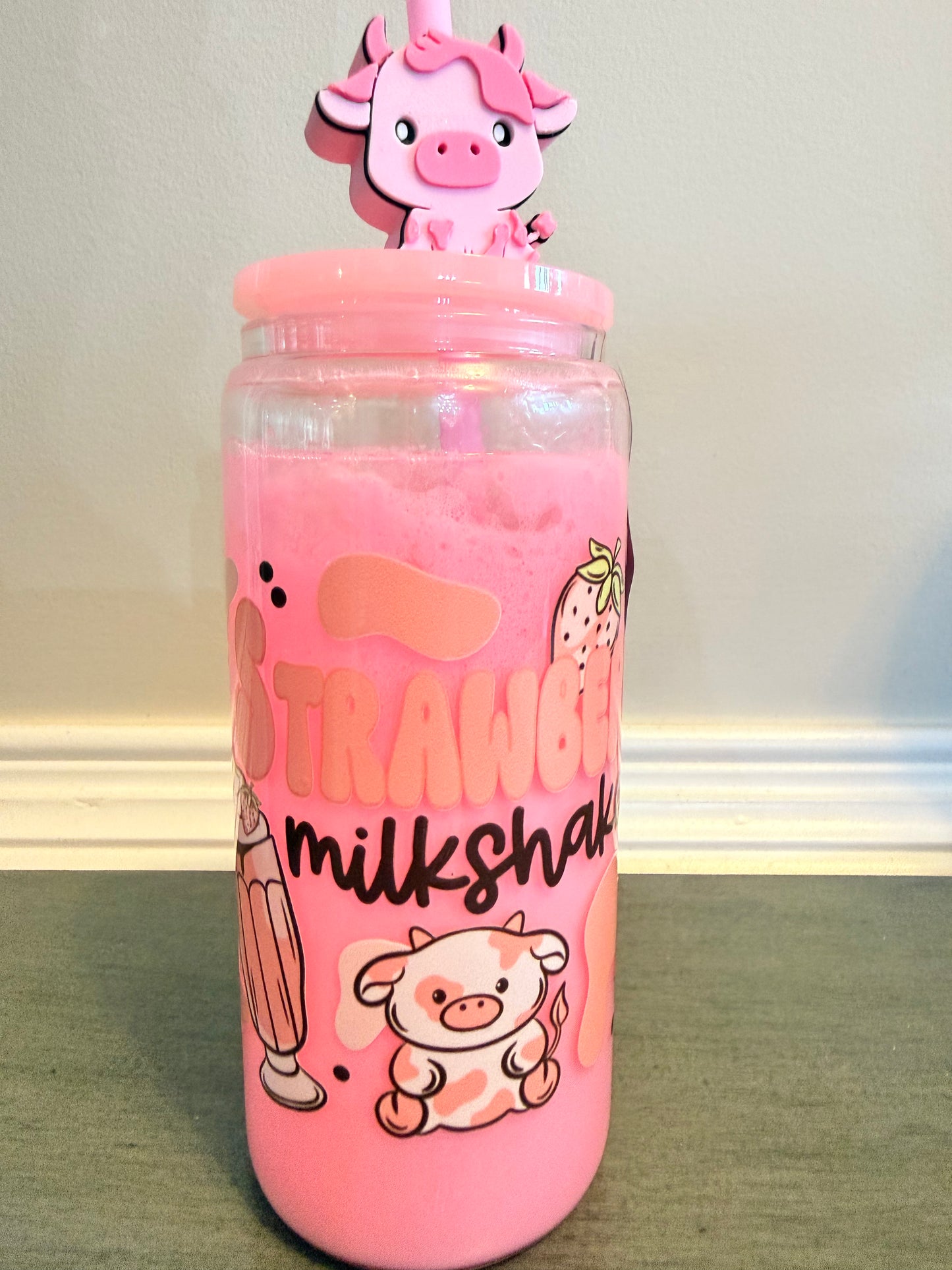 Strawberry Milkshake 20 oz Glass Tumbler š | Pink Cow Cup with Straw Topper