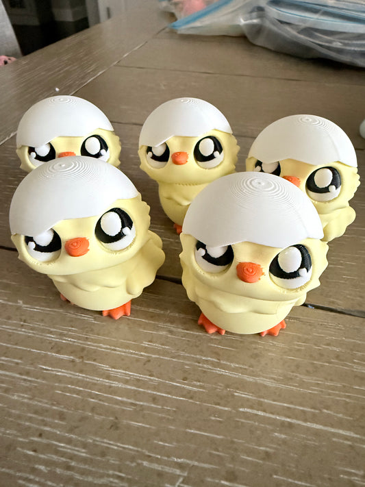 🐣 Hatching Chick – 3D Printed Easter Decor