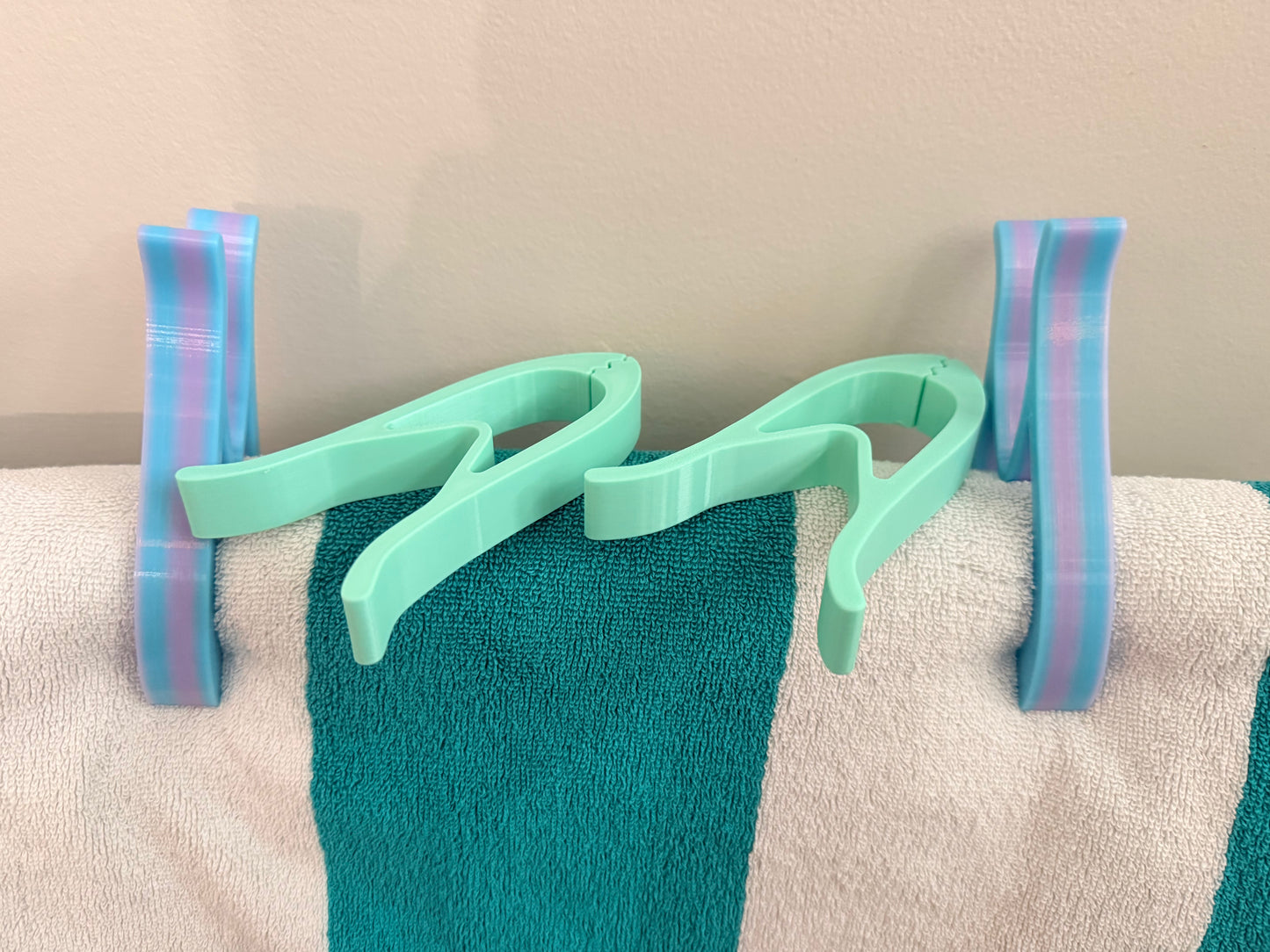 Beach Towel Clips (Set of 4)